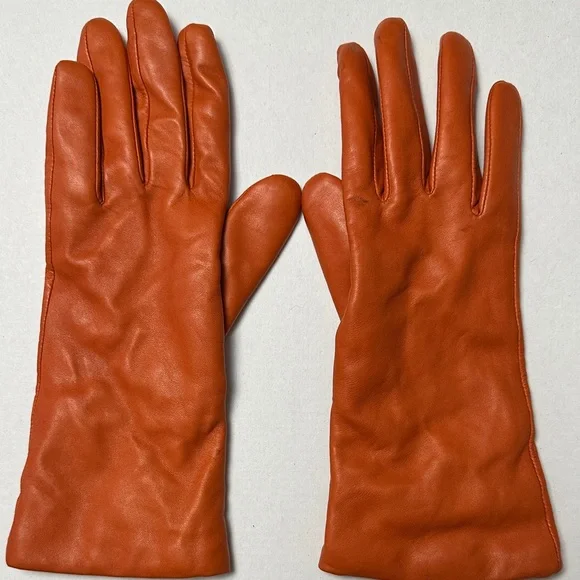 Elegant Fownes Brothers Orange wool lined Leather Gloves - Picture 5 of 8